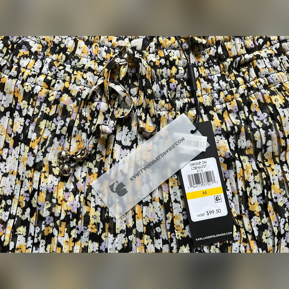 NWT Karl Lagerfeld Pleated Print Mini Skirt Size Medium - Picture 9 of 10